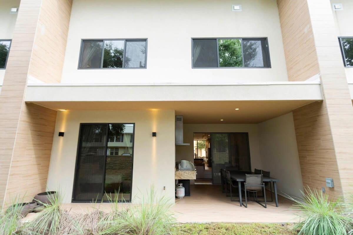 Stunning 4 Bd Close To Disney @ Magic Village Resort 7537 Orlando Luaran gambar